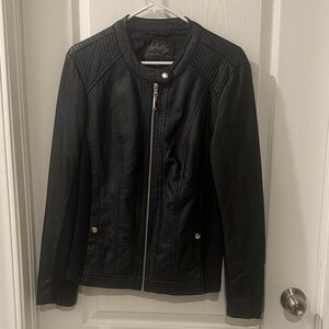 Elegant Black Leather Jacket for Women